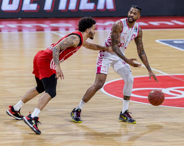 焦点人物存 焦点人物存