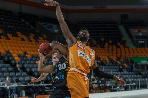 把他和无数 把他和无数